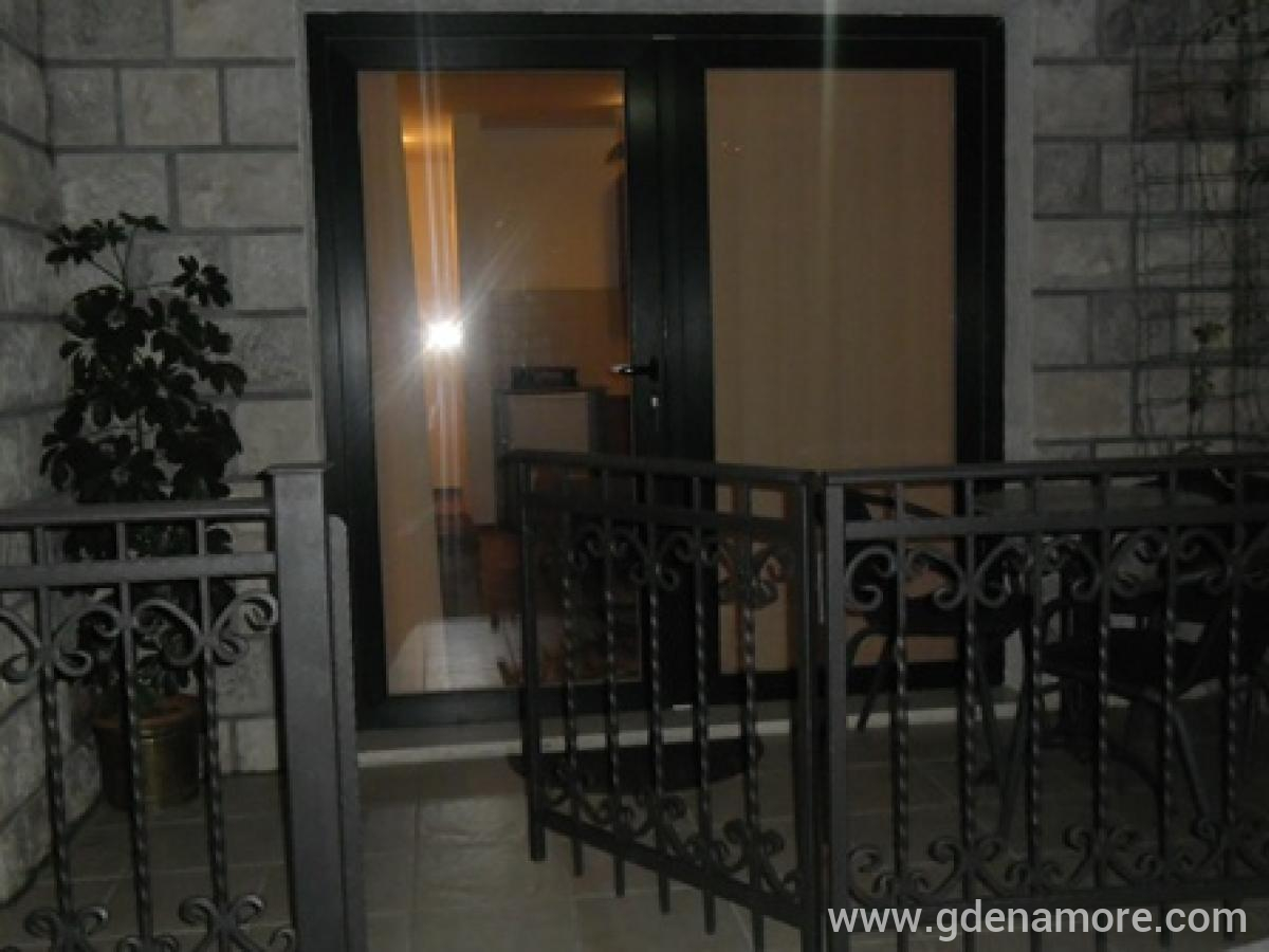 Apartmani 99-Kumbor, privatni smeštaj u mestu Kumbor, Crna Gora
